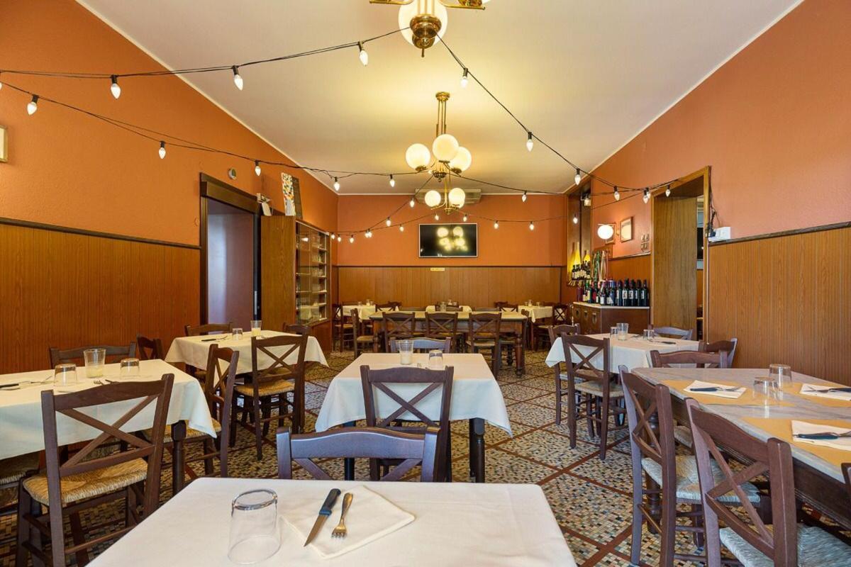 Locanda Da Romano Cadeo Esterno foto